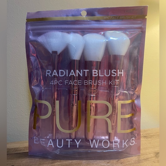 Pure Beauty Works Makeup Nwt Four Piece Face Brush Kit By Pure